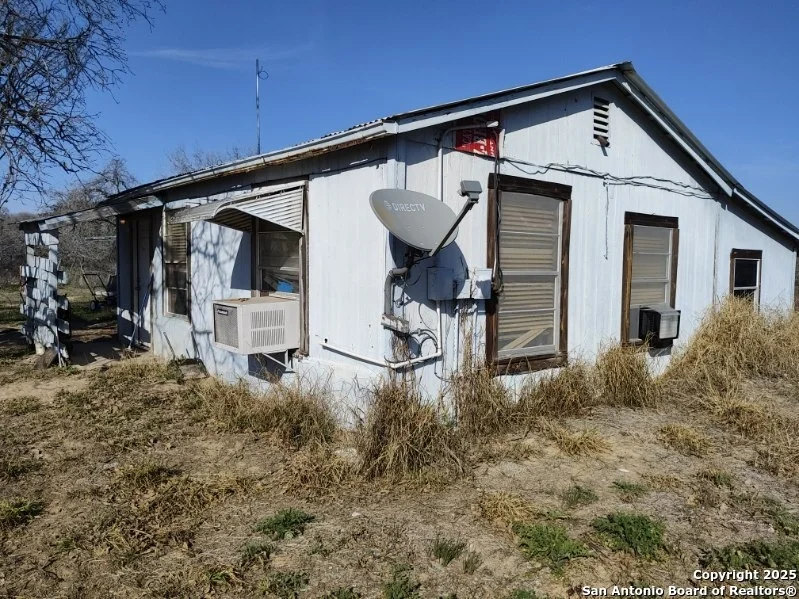 Photo of 901 Forest Oaks Dr.