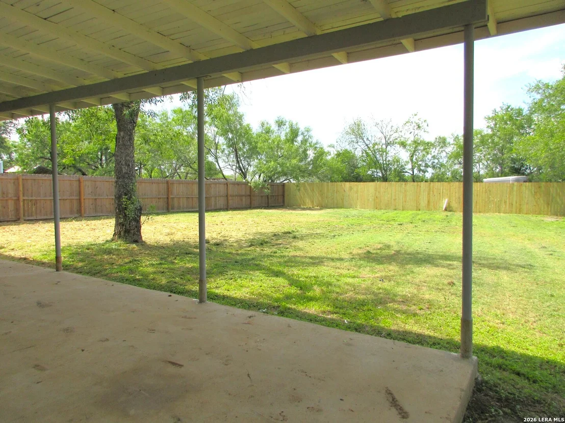 Photo of 409 COUGHRAN RD