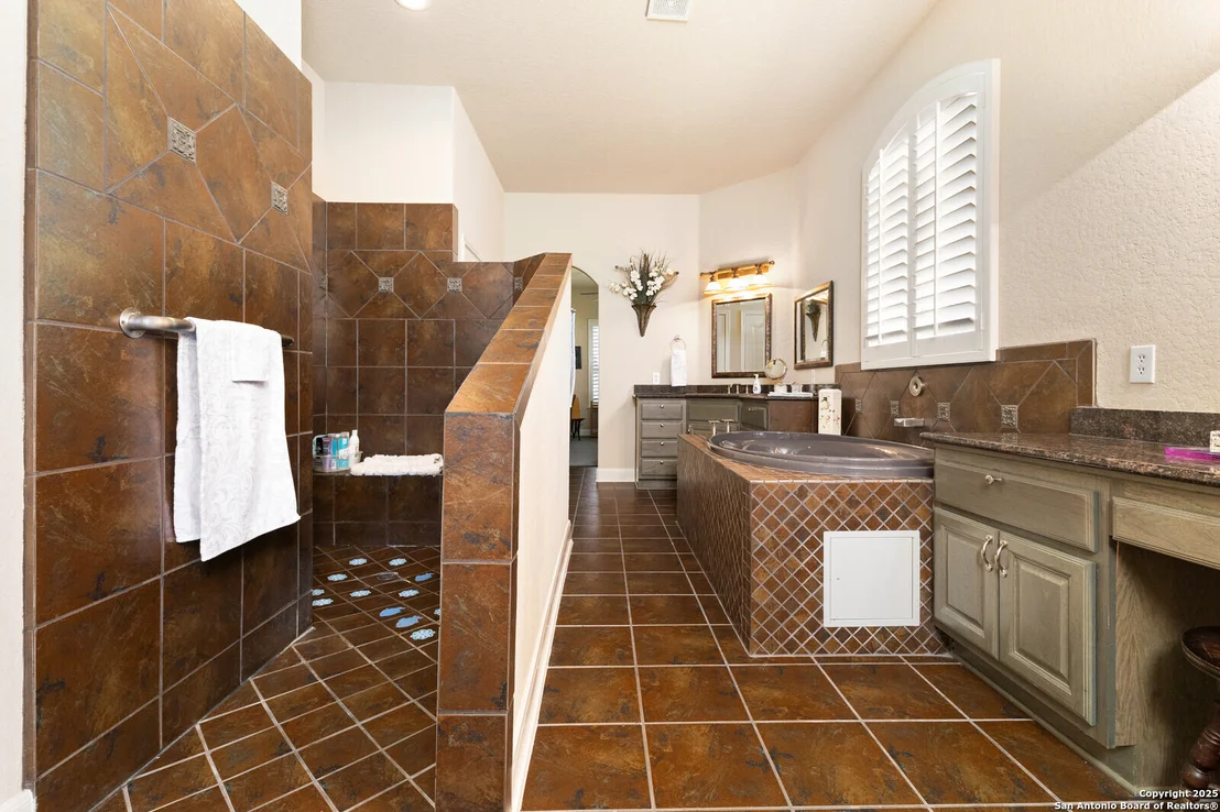 Photo of 436 hidden springs