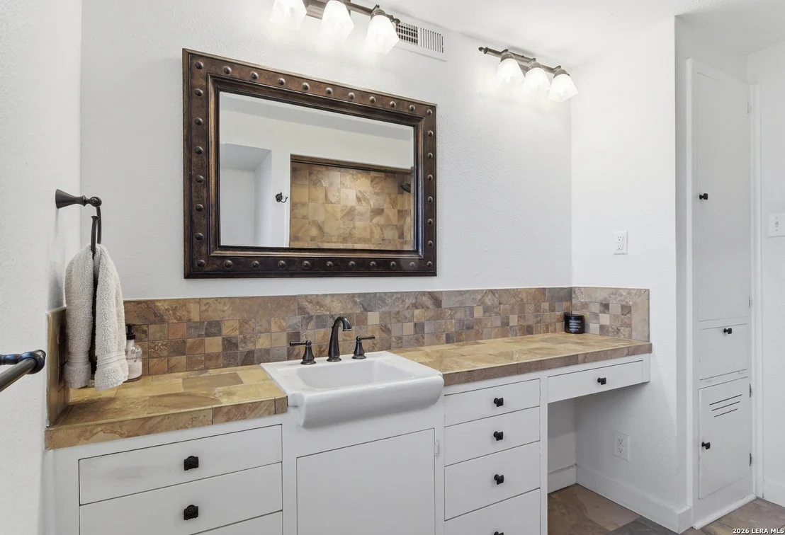 Photo of 1105 N Park