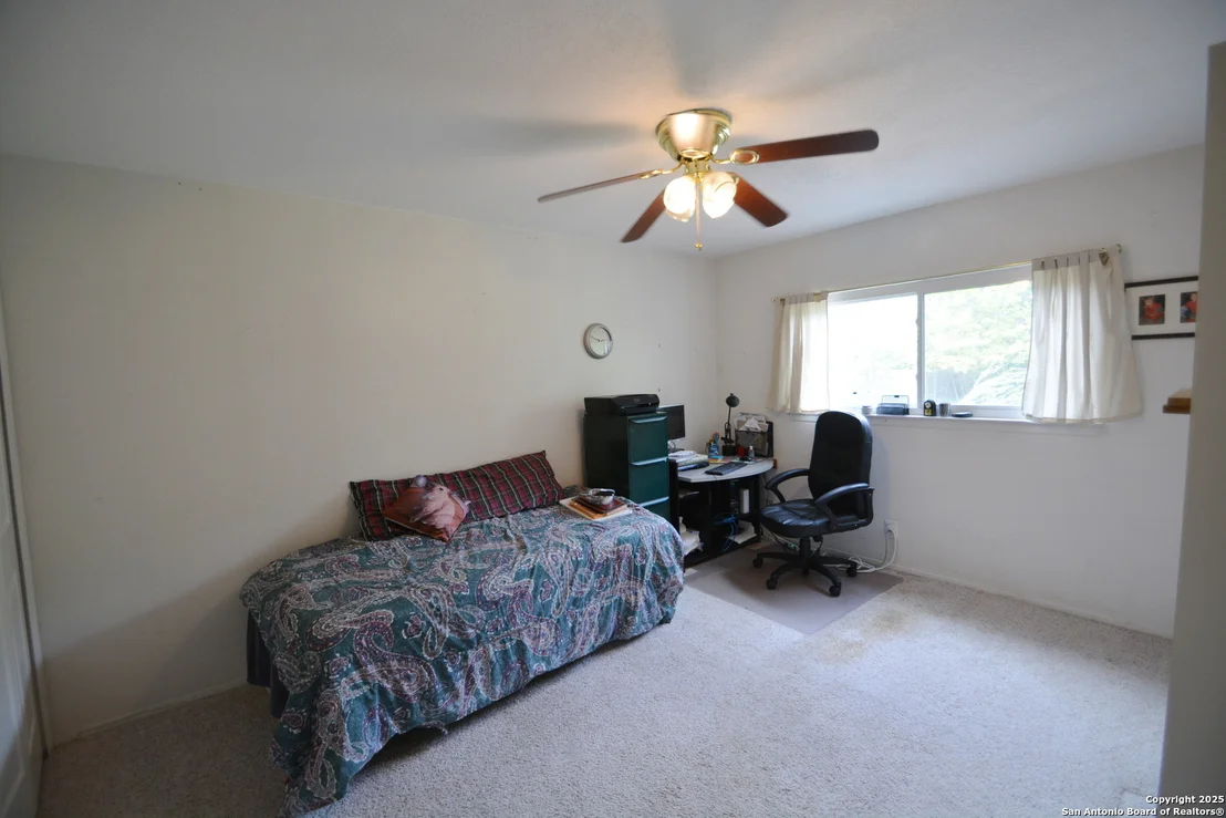 Photo of 8822 Thatch