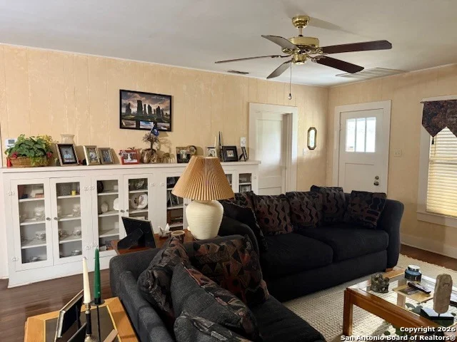 Photo of 304 N Tyler