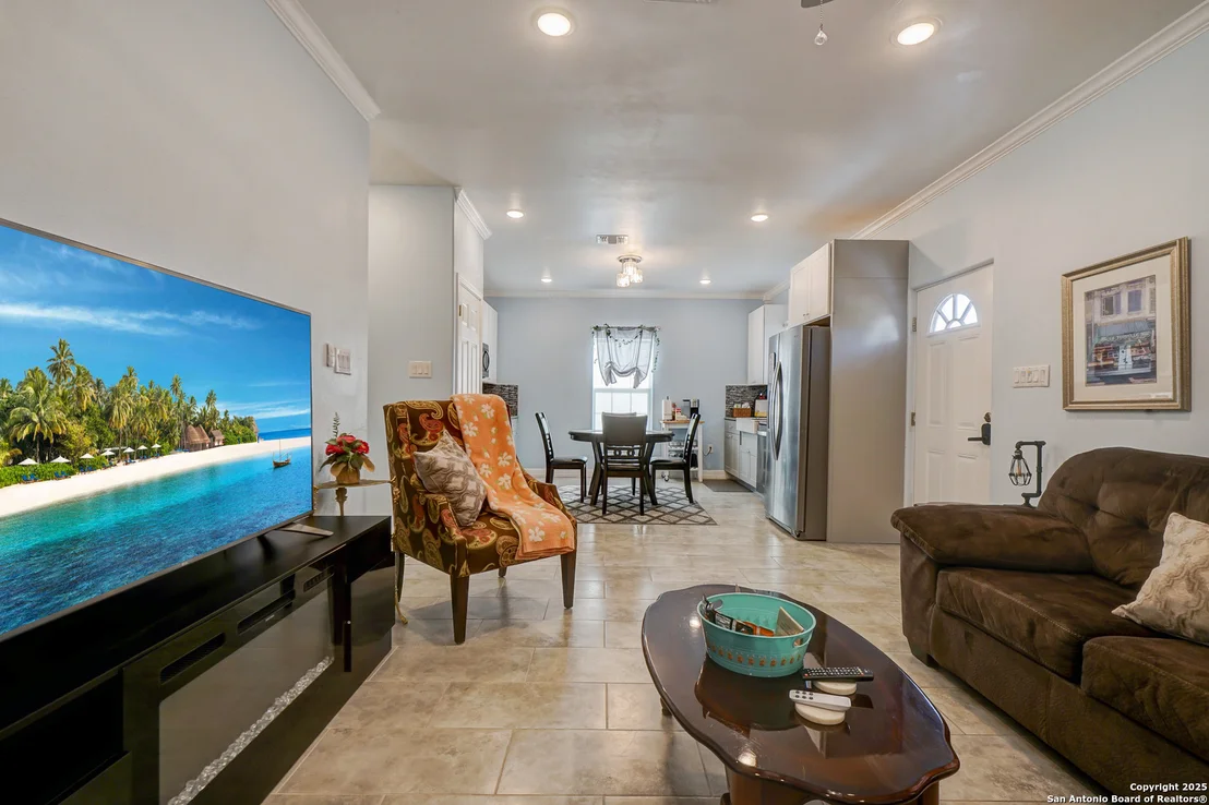 Photo of 1503 Edison Dr