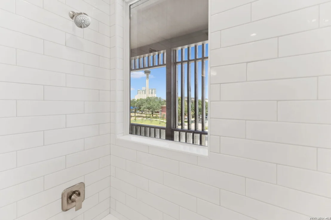 Photo of 562 McMonigal Pl.