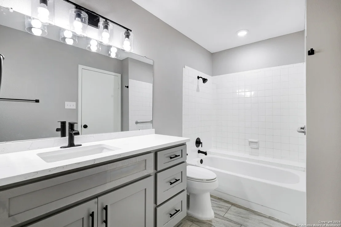 Photo of 10316 ROYAL MEADOWS