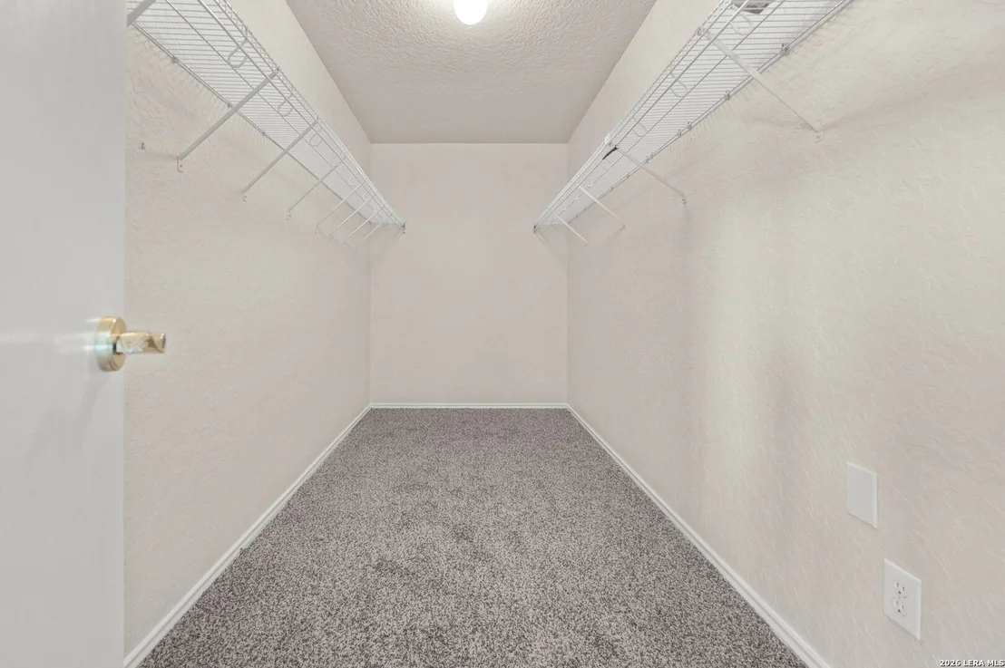 Photo of 9131 LAGUNA FLS