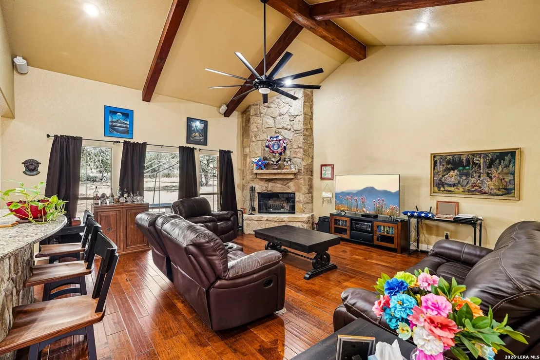 Photo of 129 HIDDEN FOREST DR