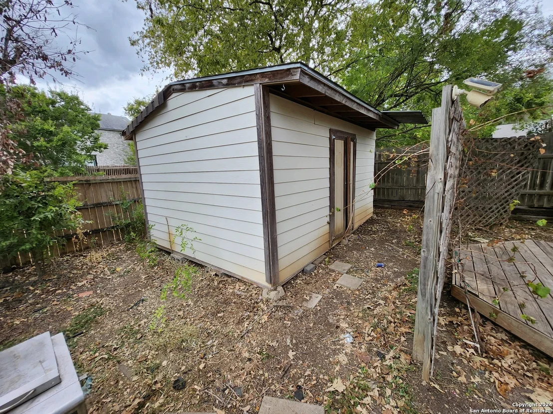 Photo of 11007 FOREST CROWN