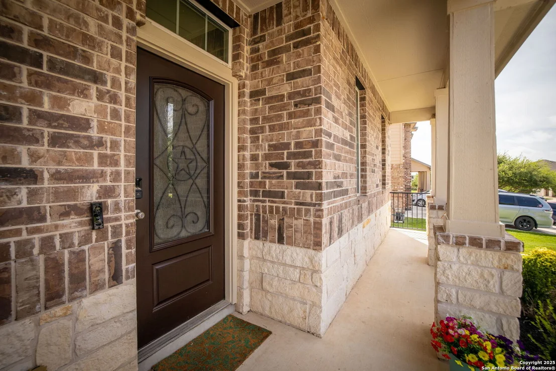 Photo of 124 White Rock