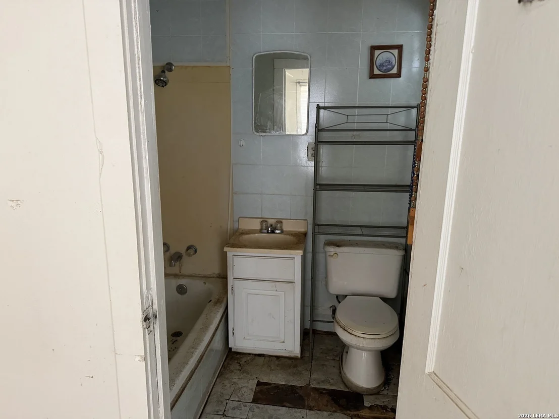 Photo of 600 CROUCH AVE