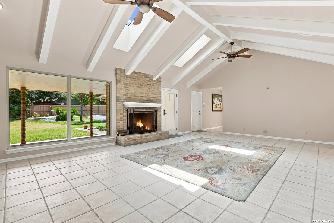 Photo of 102 IRONGATE RD
