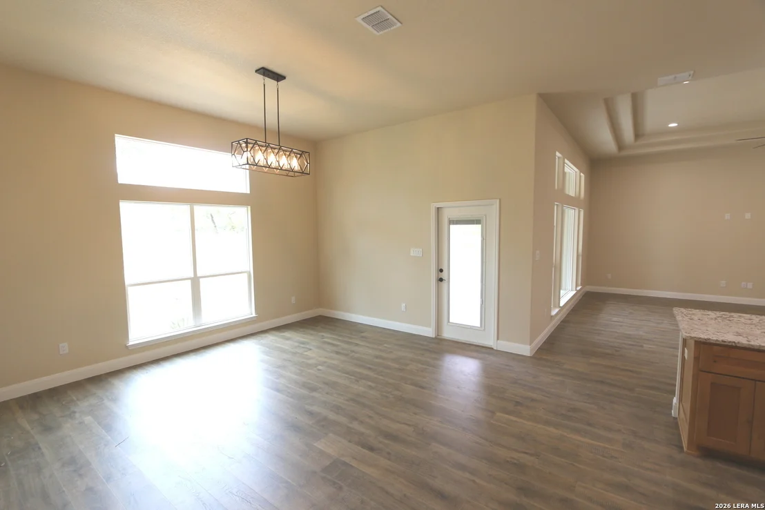 Photo of 193 Oak Fields Dr