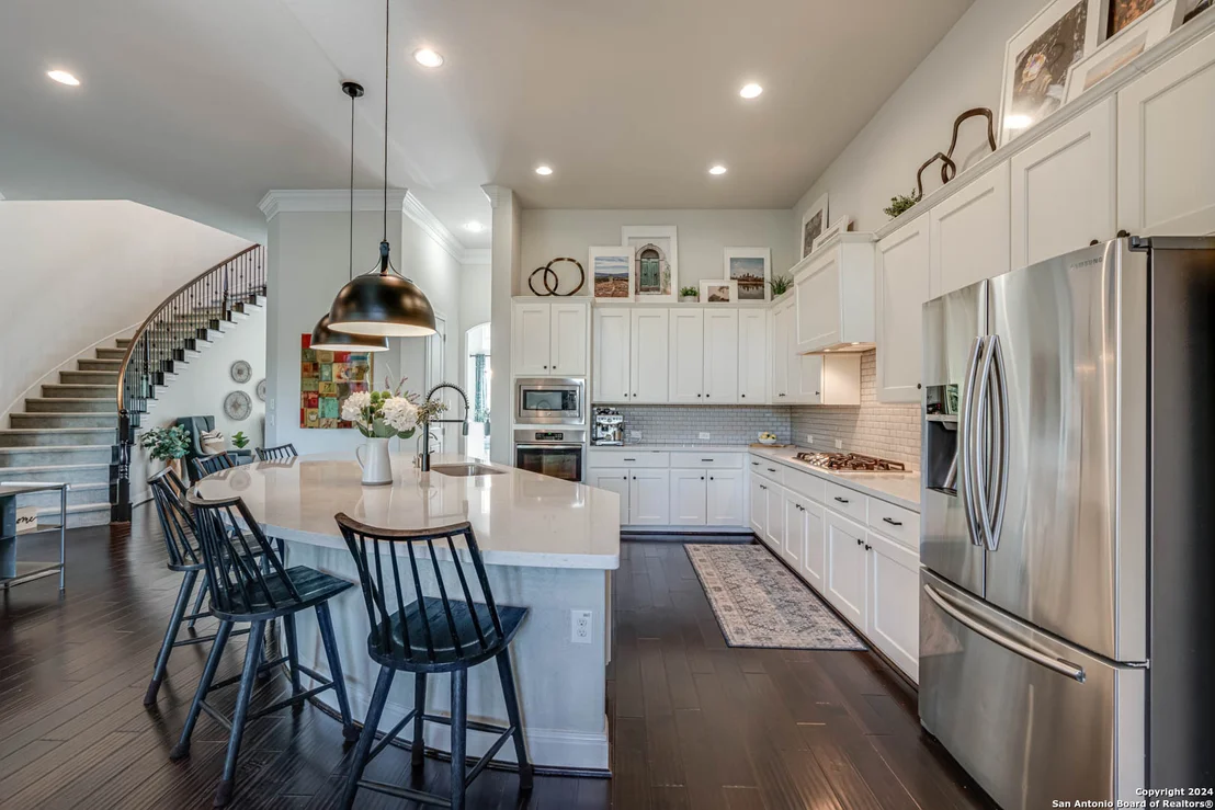 Photo of 17814 HILLSEDGE