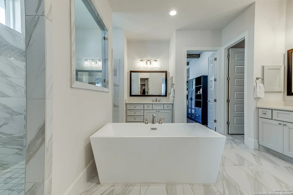 Photo of 4022 ABASOLO