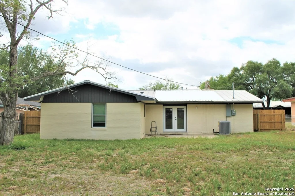 Photo of 1411 Wren Lane