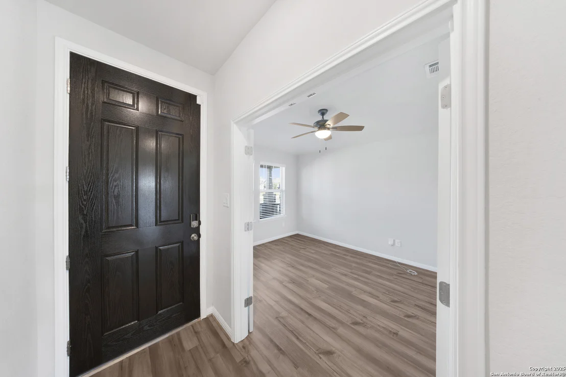Photo of 752 Clara Park