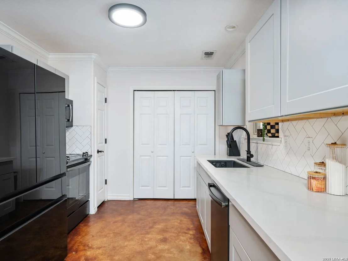 Photo of 786 Deep Water Drive
