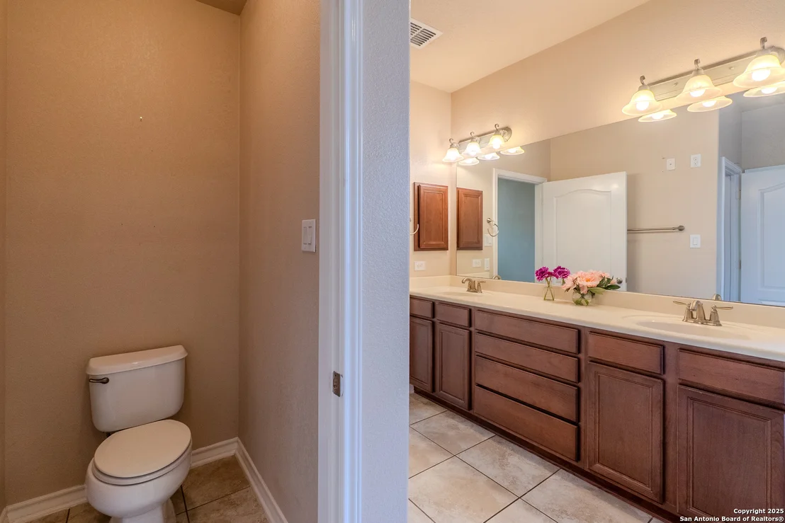 Photo of 3703 Oaklyn