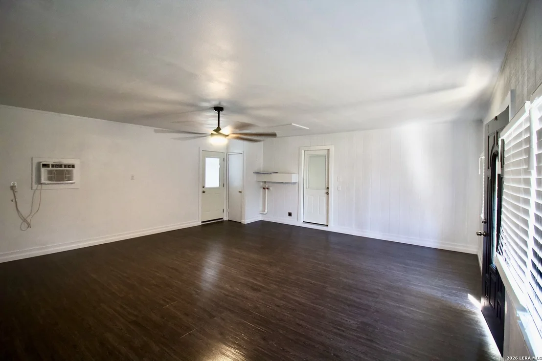 Photo of 1203 Yosemite