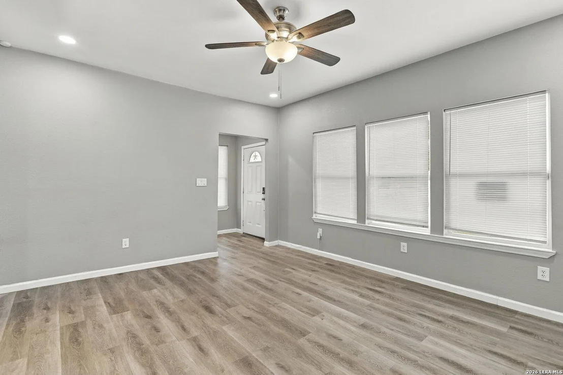Photo of 129 Jeffrey