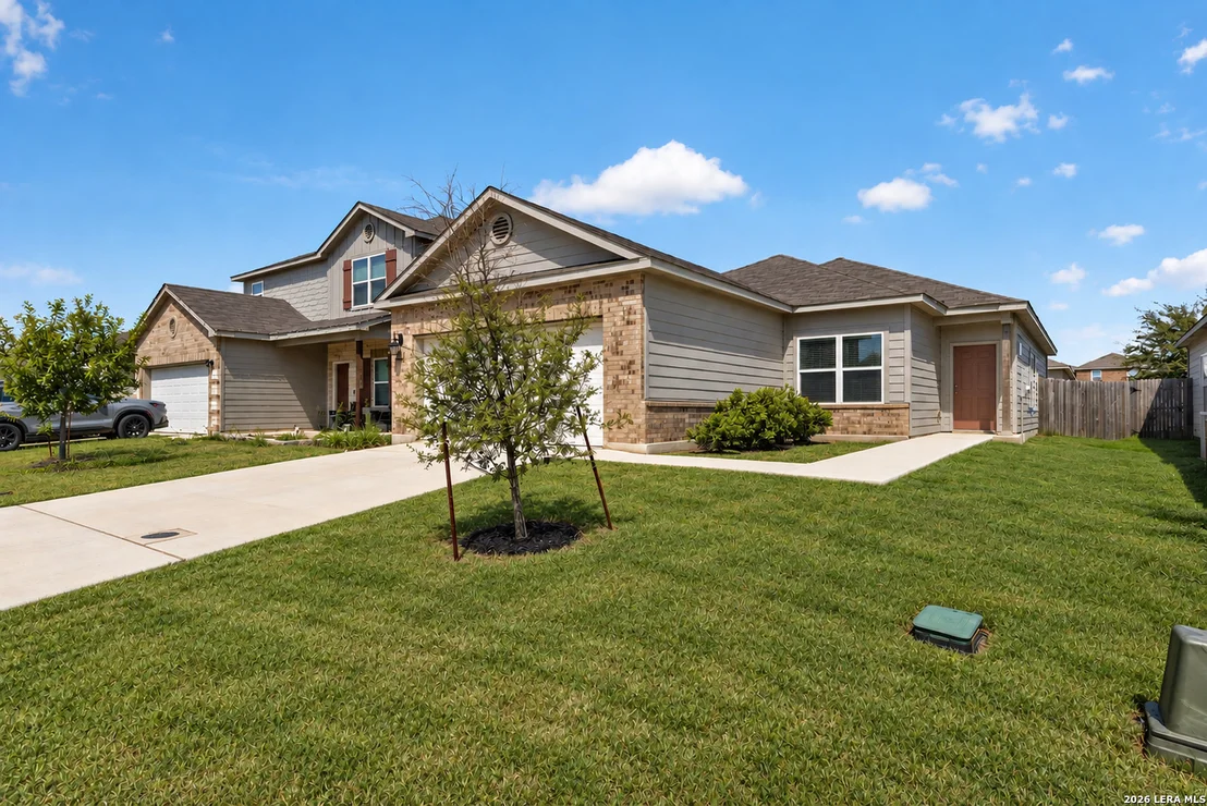 Photo of 3239 Farm Oak