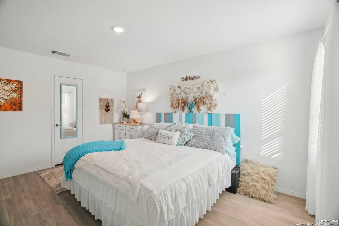 Photo of 5523 Elm Valley