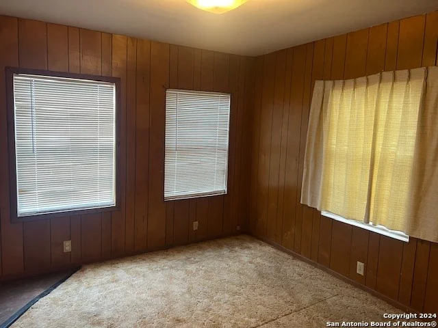 Photo of 602 E BLAIR