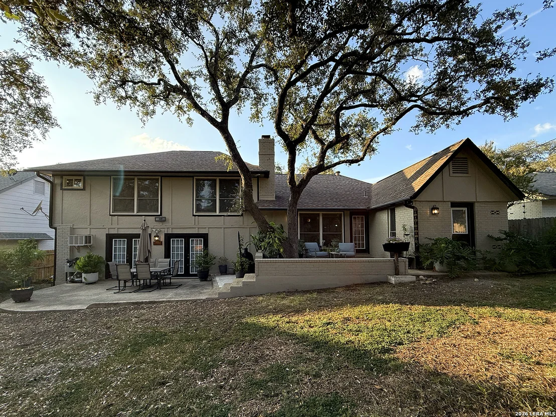 Photo of 12518 Chateau Forest