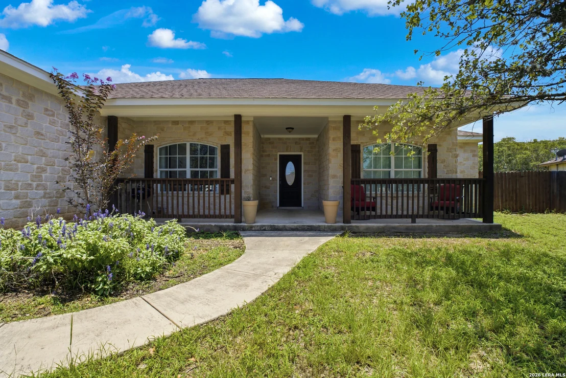Photo of 313 Howard Dr