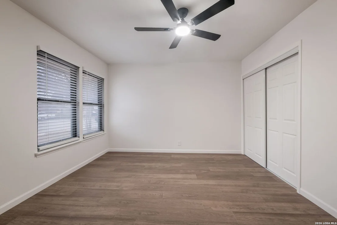 Photo of 5438 Maple Vista