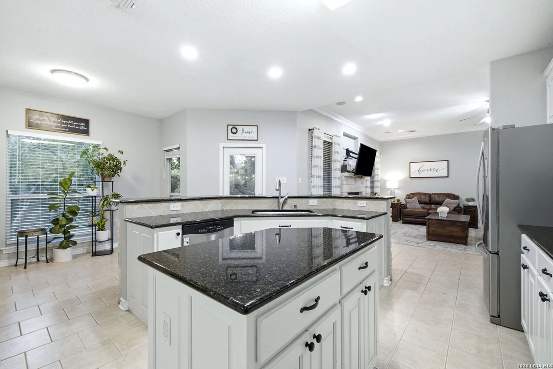 Photo of 1120 Glenwood Loop