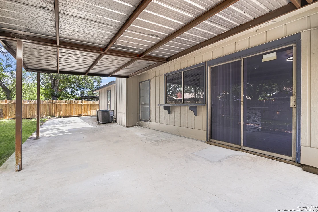 Photo of 2811 Lake Meadow