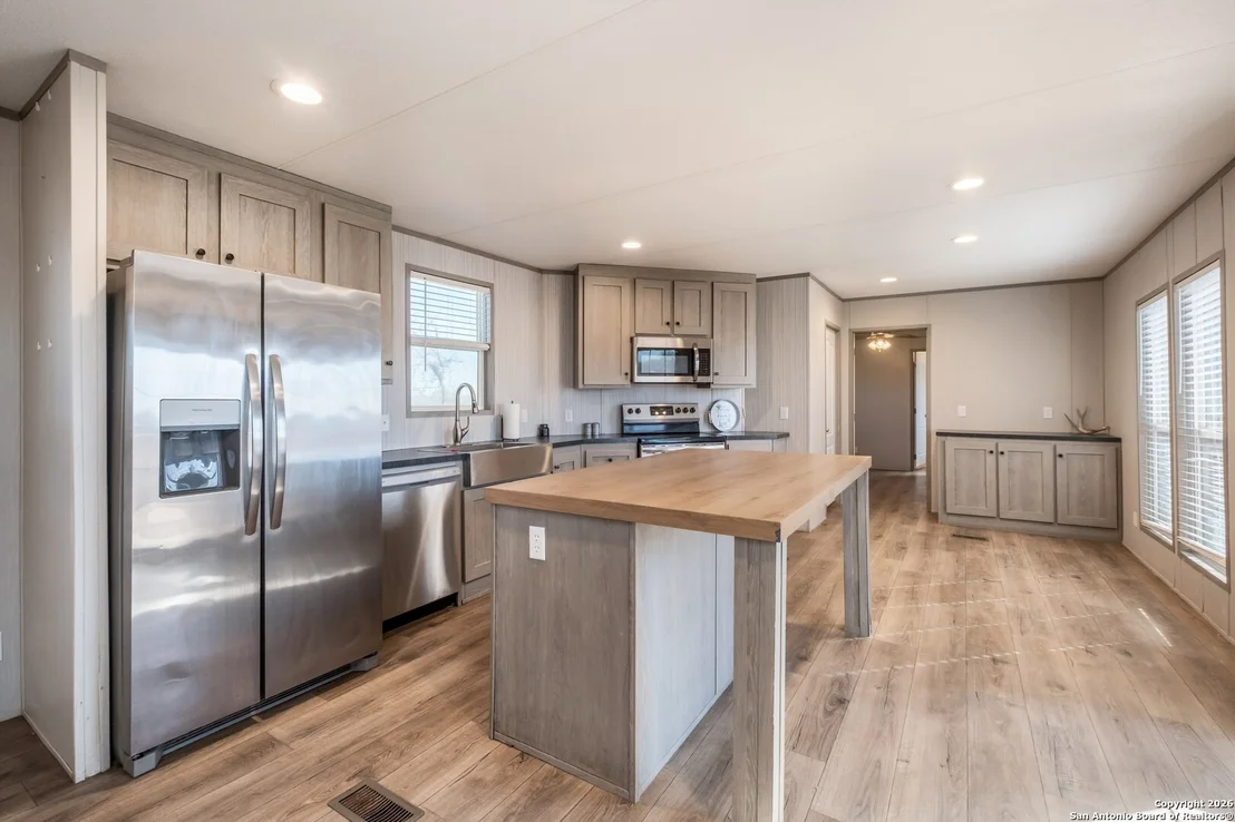 Photo of 985 County Road 307