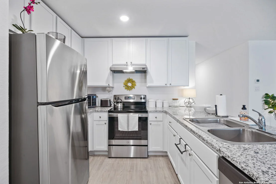 Photo of 5715 Mountain Point