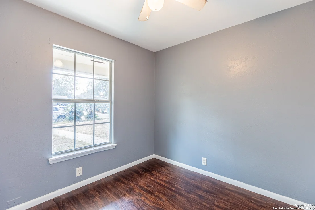 Photo of 8007 RIMFIRE DR