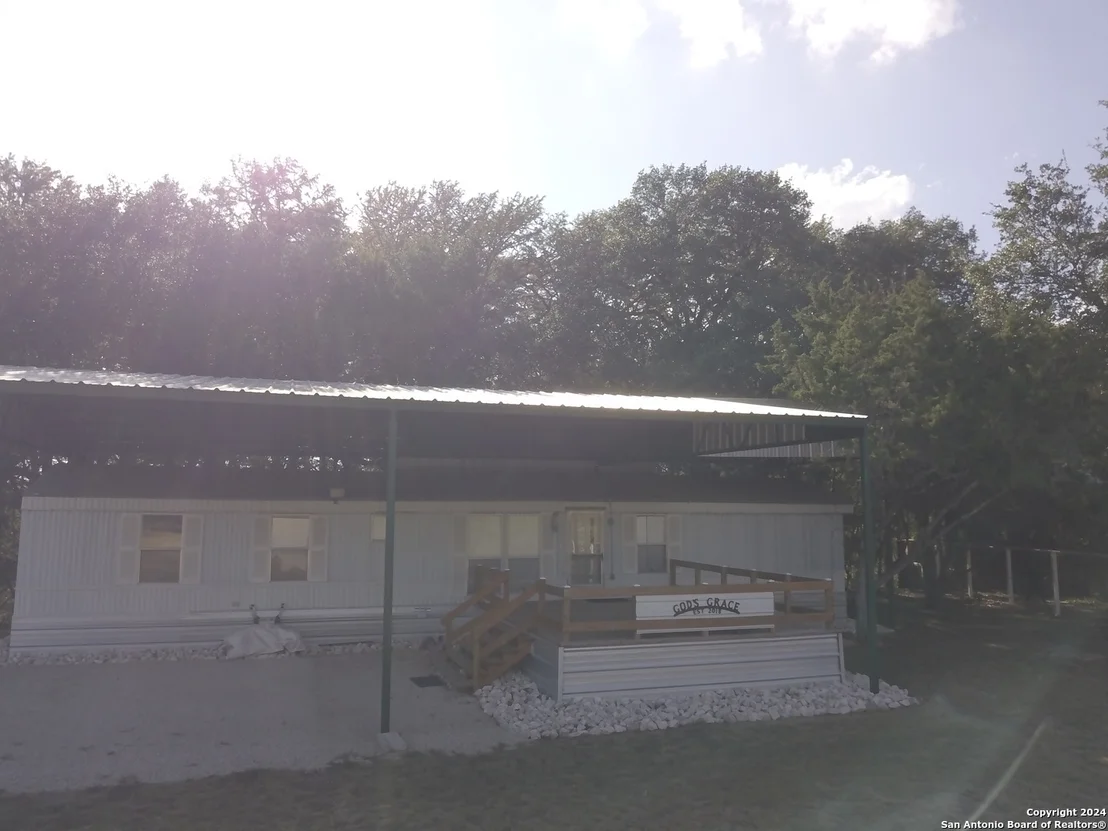 Photo of 790 Flatrock Circle