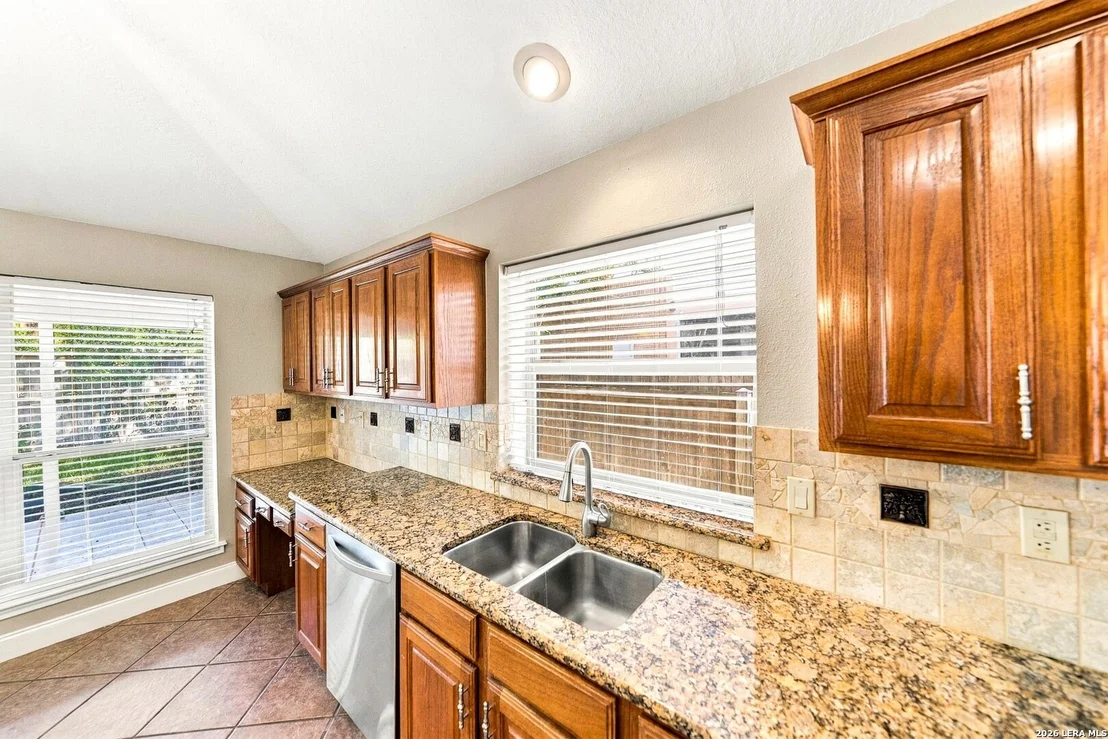 Photo of 4011 LEGEND RANCH DR