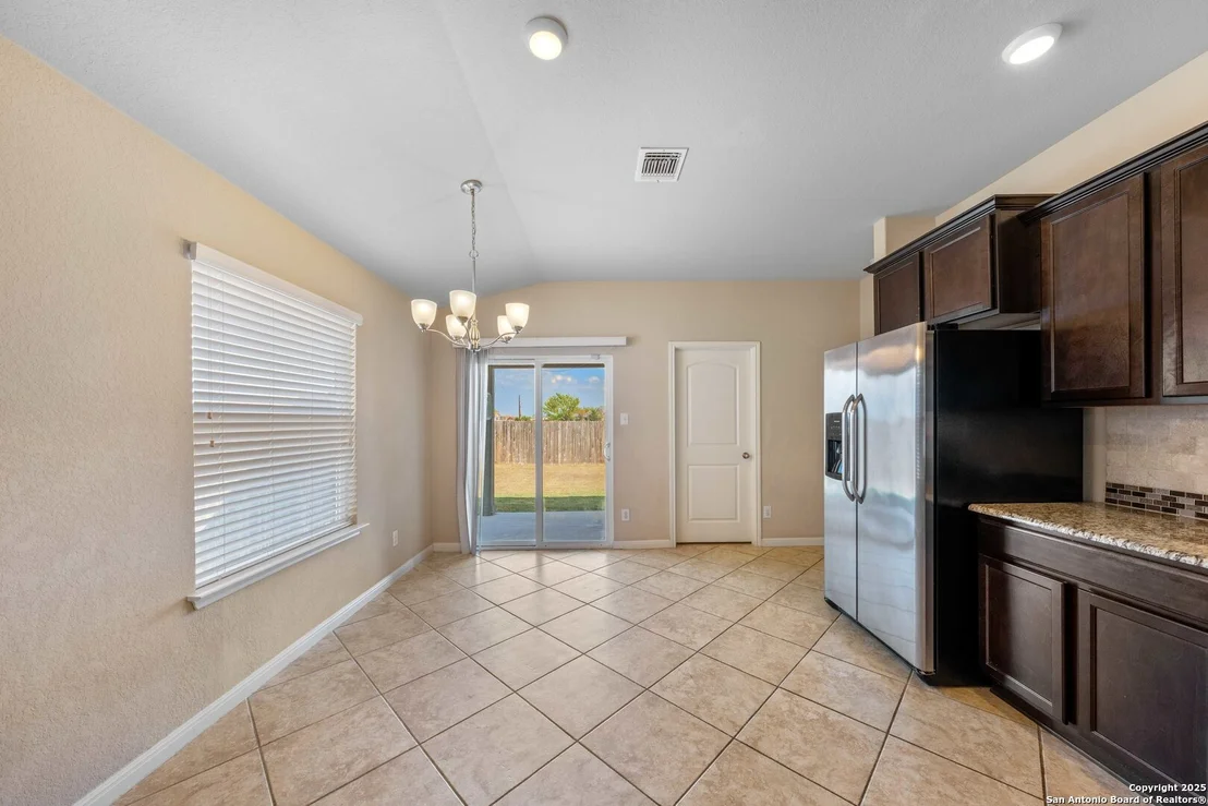 Photo of 2325 Lighthouse