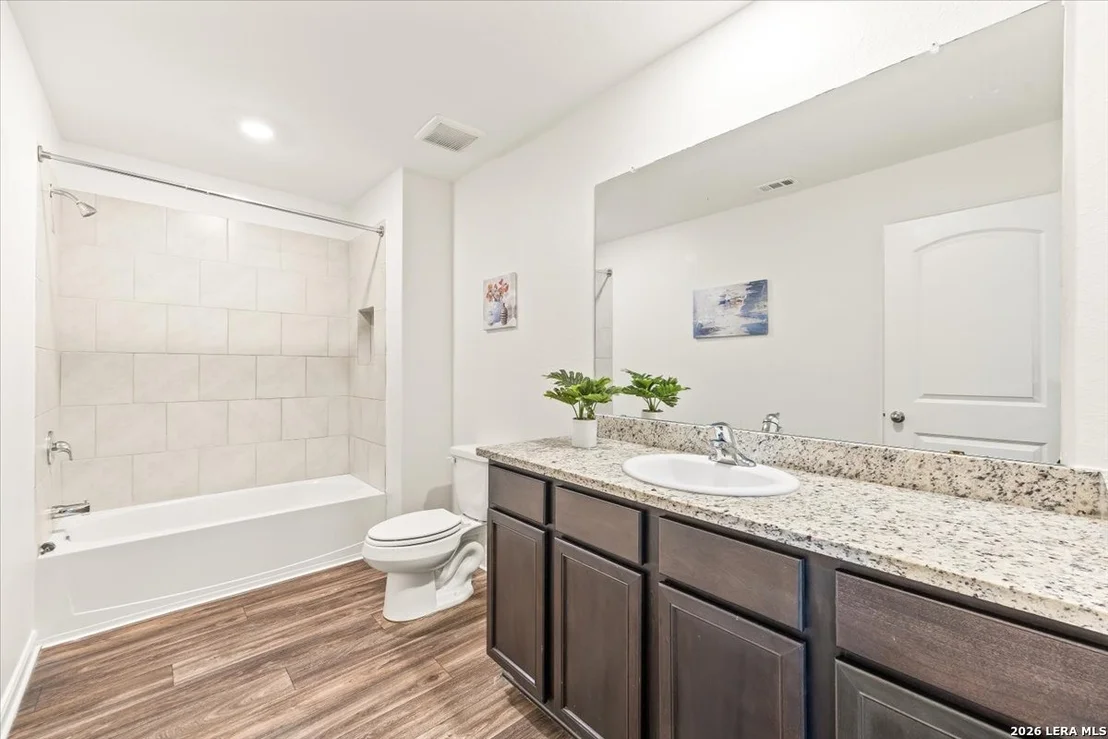 Photo of 3947 Trail De Paris