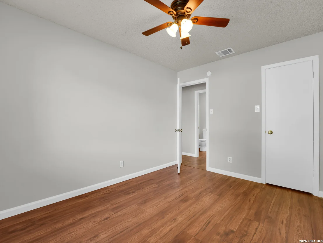 Photo of 7103 Gallery Rdg