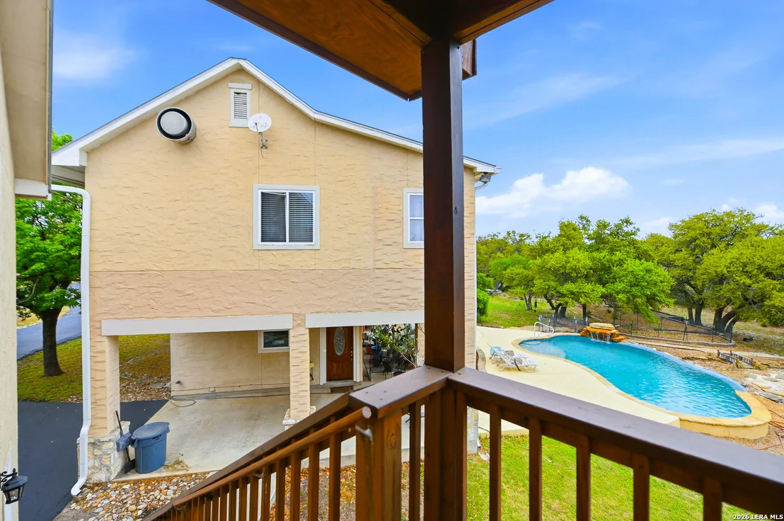 Photo of 752 Taylor Pt