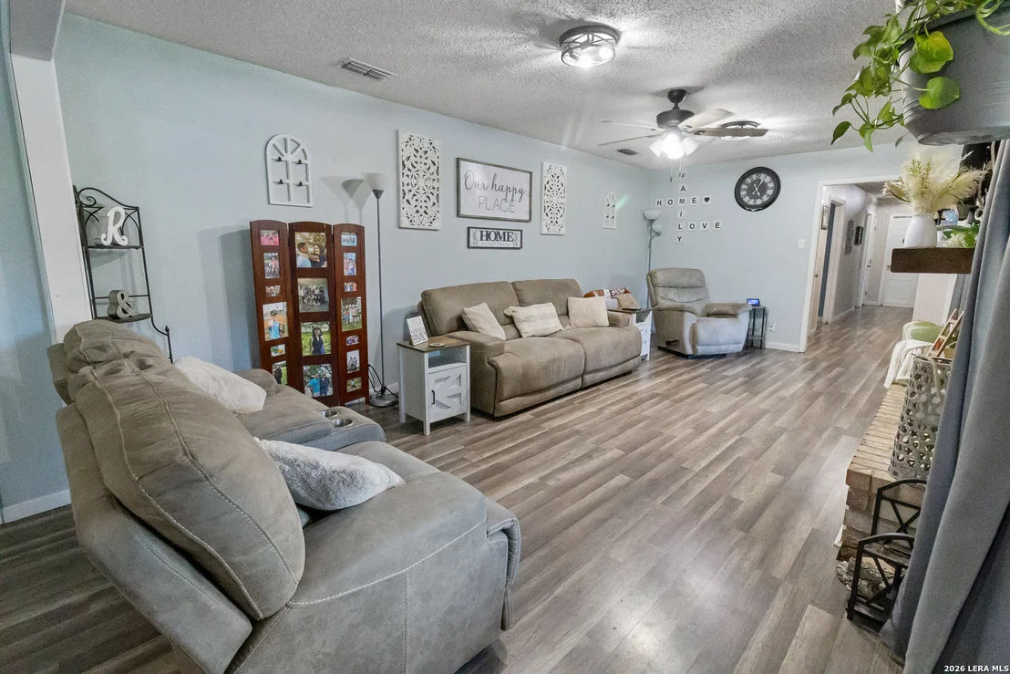 Photo of 34 Encino Loma