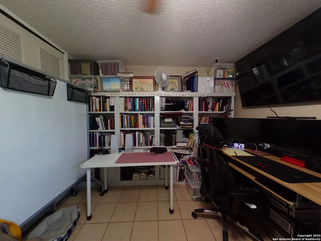 Photo of 8418 SILVERSTAR DR