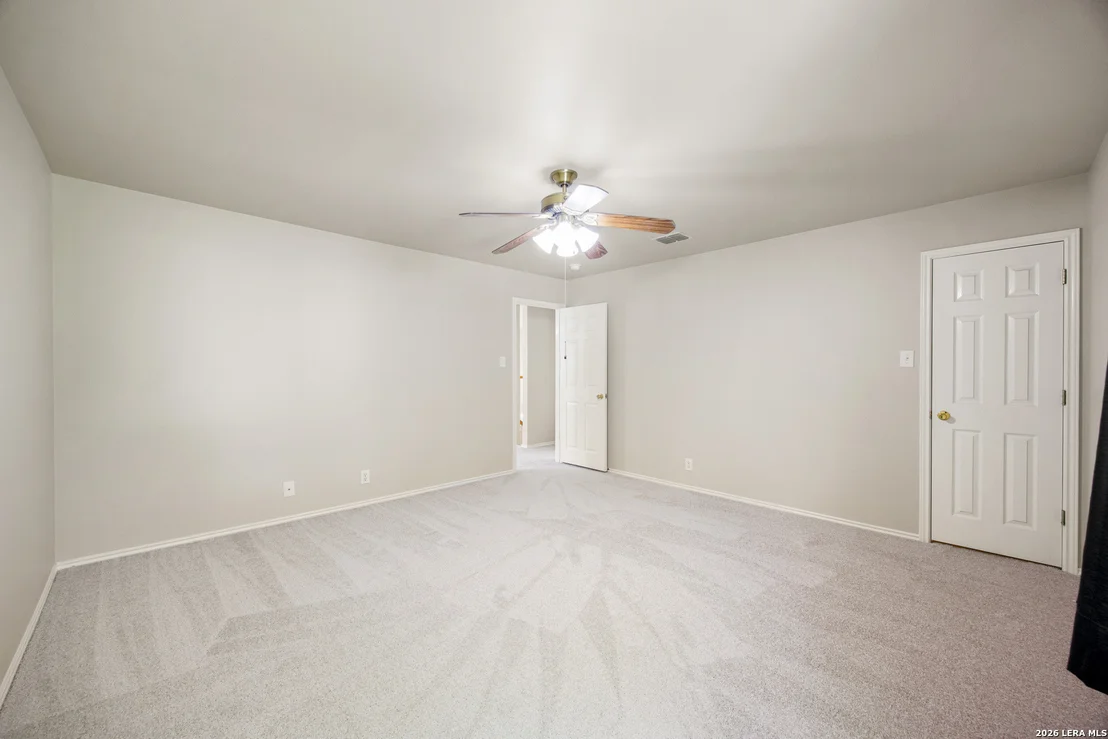 Photo of 17230 Darien Wing