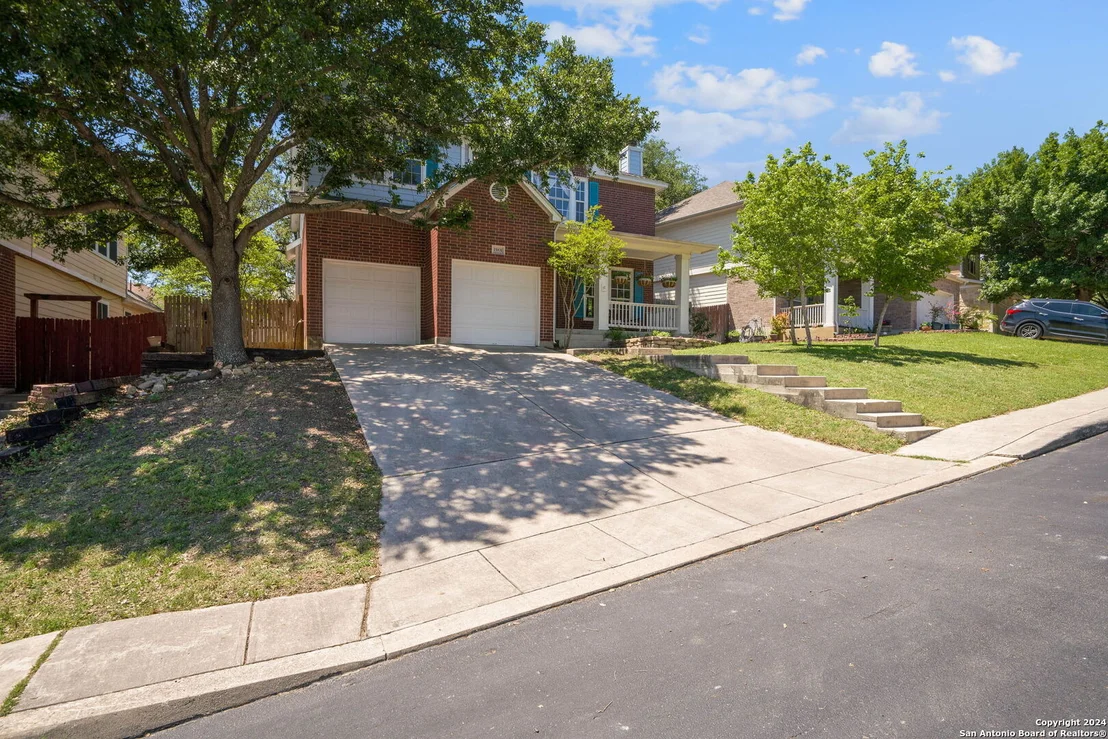 Photo of 15831 AUGUSTA COR