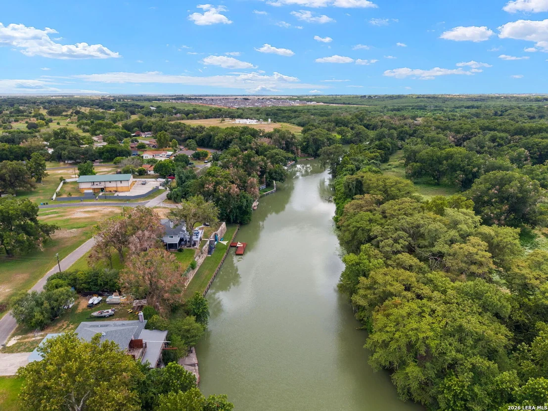 Photo of 34 river oak