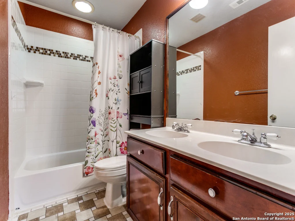 Photo of 10702 Diamond Rock