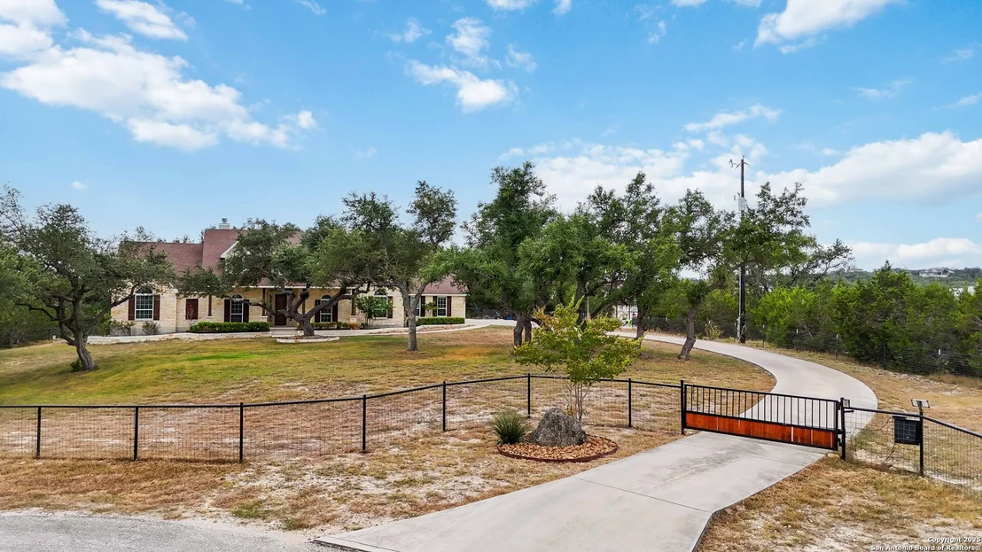 Photo of 1012 Rivers Peak