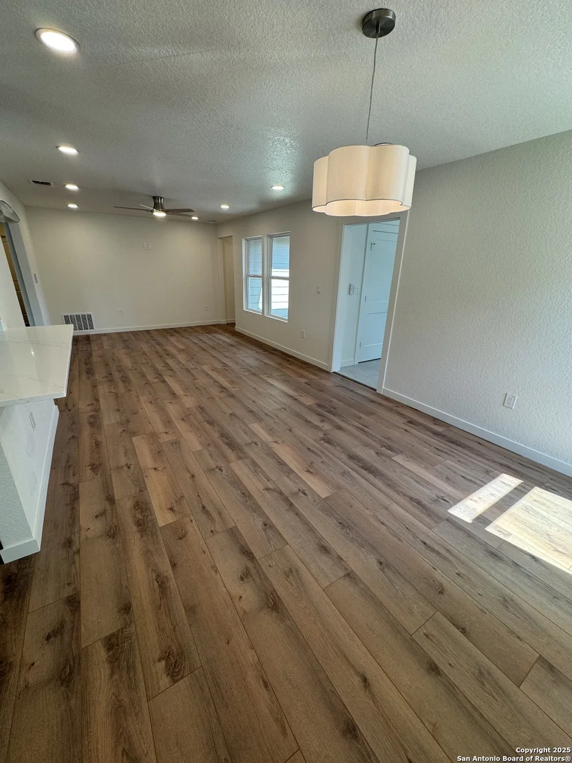 Photo of 214 Williamsburg