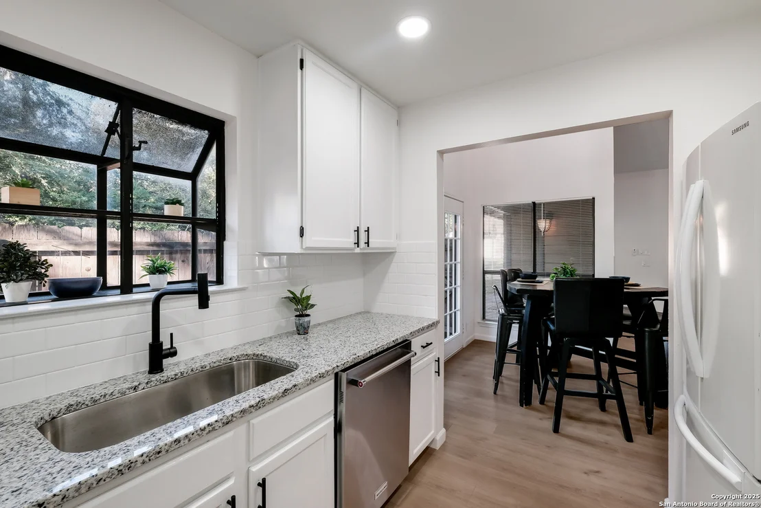 Photo of 1402 Brook Meadow